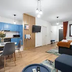 Soho - District * Boekarest